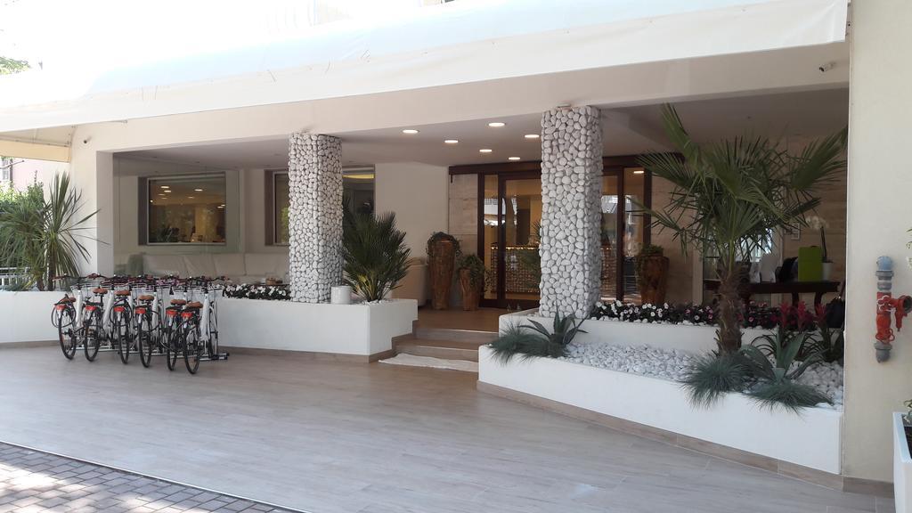 Hotel Bellariva Lido di Jesolo Kültér fotó