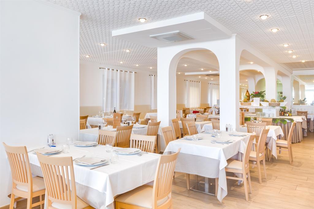 Hotel Bellariva Lido di Jesolo Kültér fotó