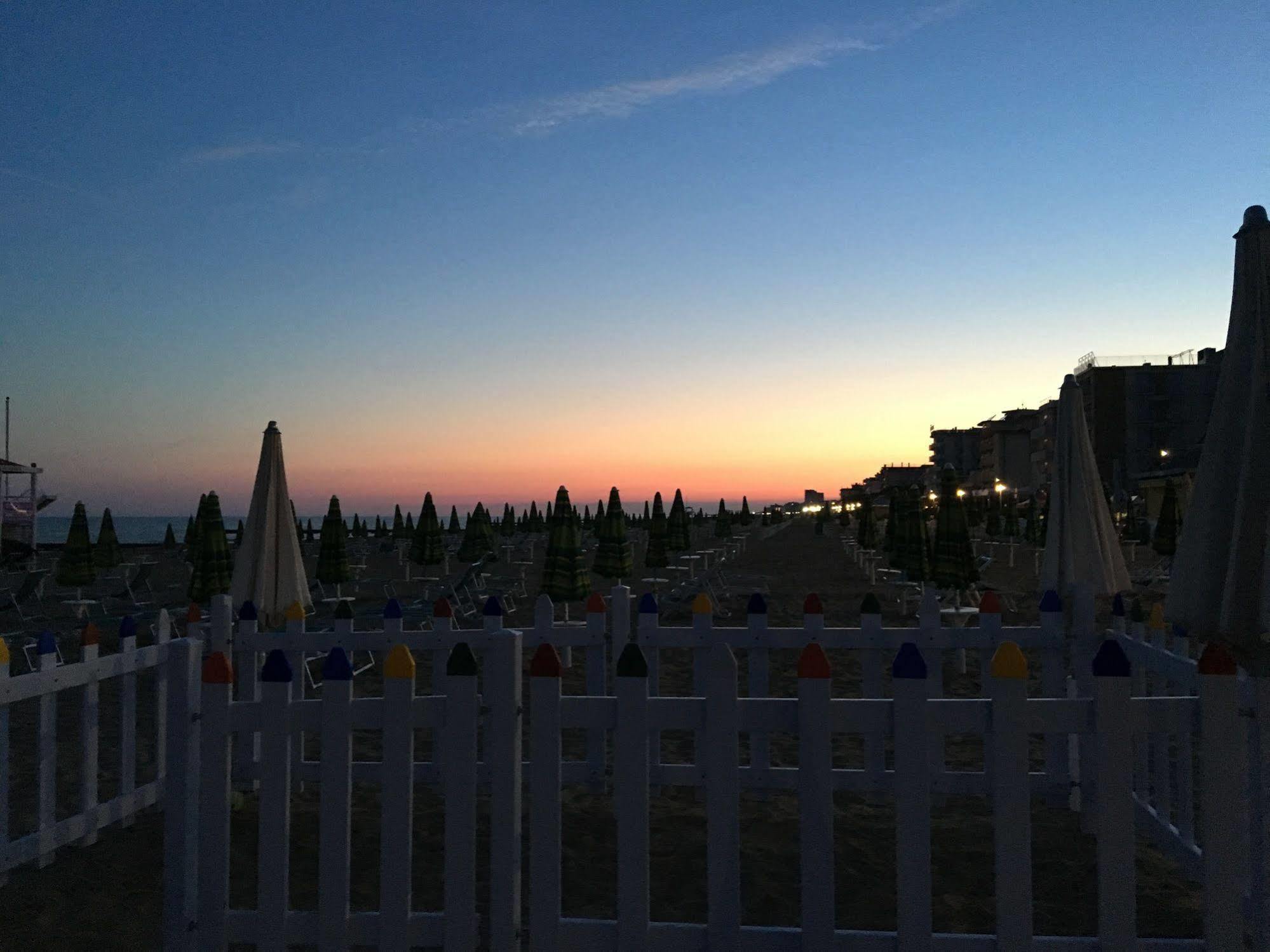 Hotel Bellariva Lido di Jesolo Kültér fotó